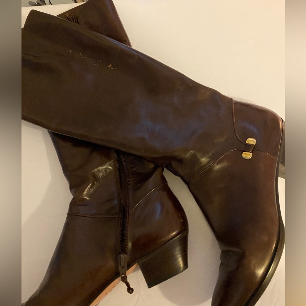 Women’s Ferragamo Brown Leather Riding Boots Size 7 Used